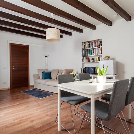 A Central Quiet Place In Verbania Bagian luar foto